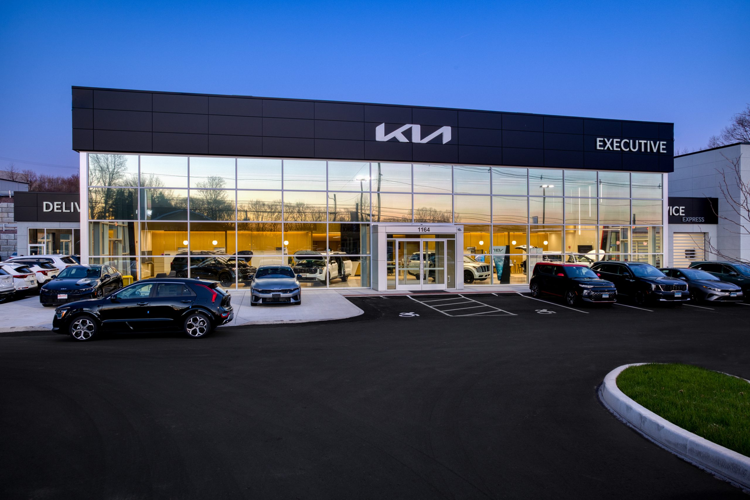 Executive Kia